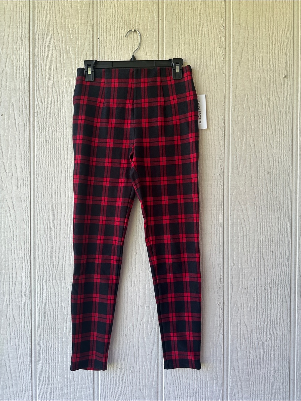 Slim Factor Red and Black Plaid Pull-On Leggings